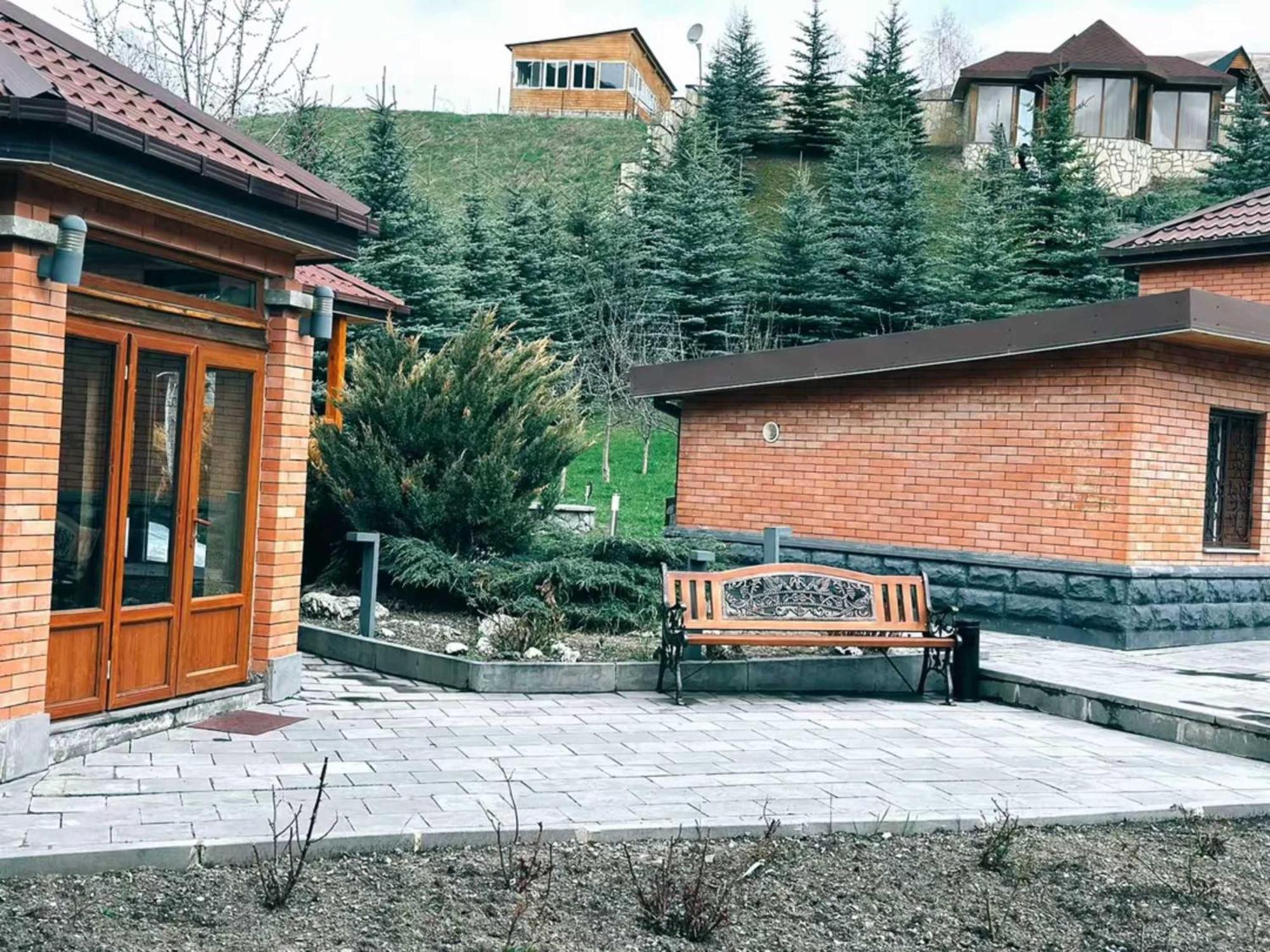 Vardisubani Villa 卡兹贝吉 外观 照片